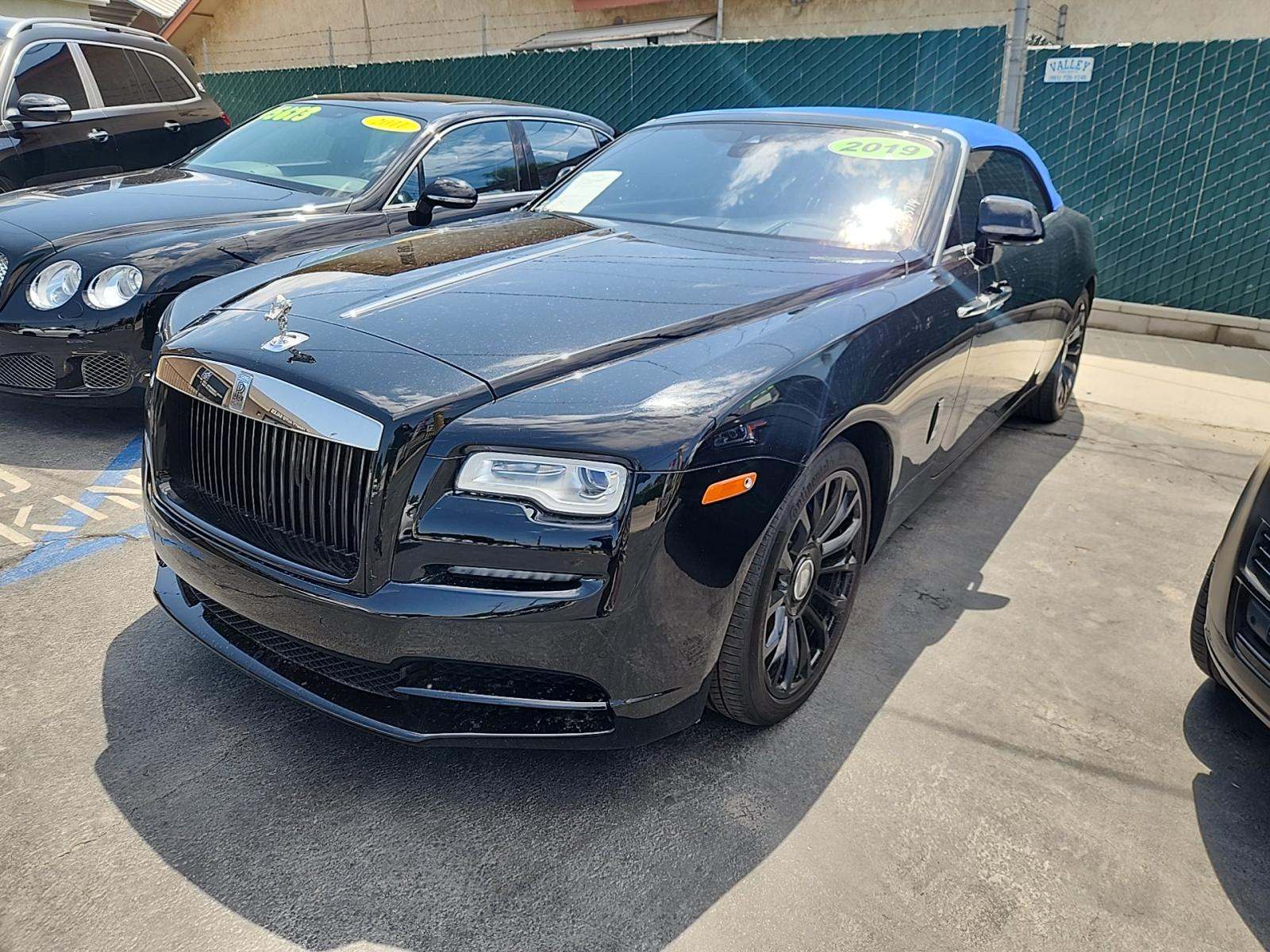 Автомобіль Rolls-Royce Dawn 2019 | GrandCar
