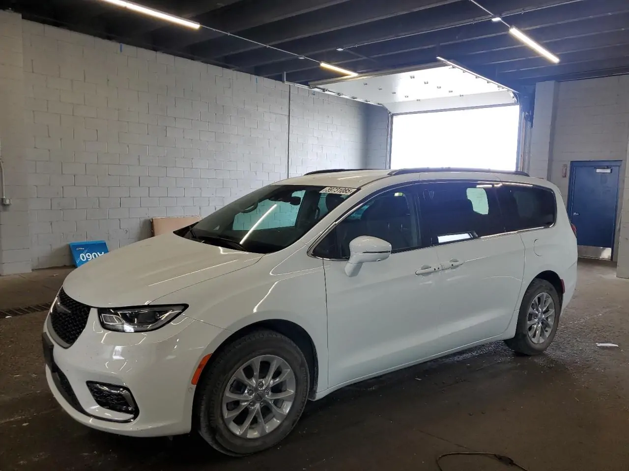 Автомобіль CHRYSLER PACIFICA TOURING L 2022 | GrandCar