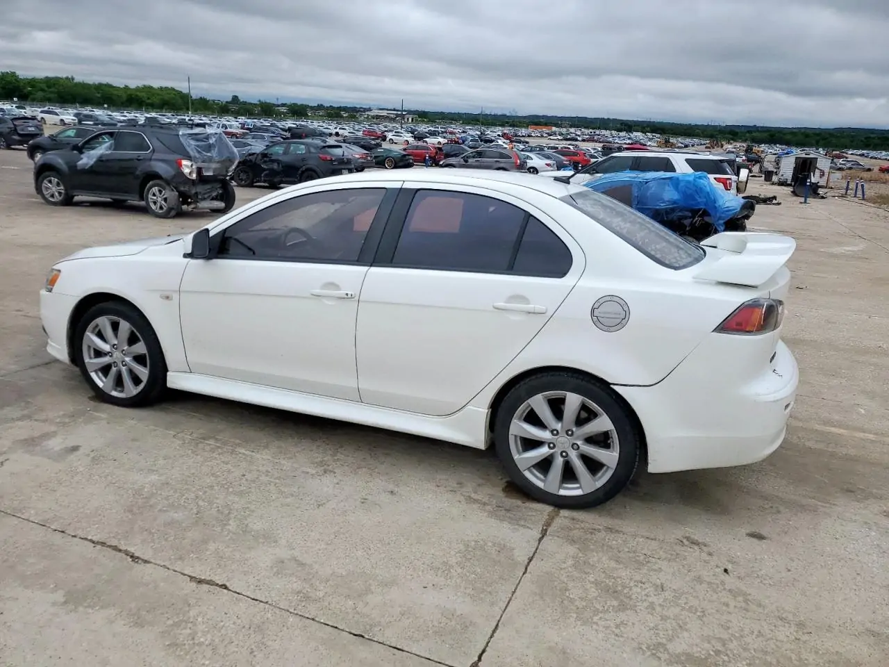 Автомобіль MITSUBISHI LANCER GT 2014 | GrandCar Автомобіль MITSUBISHI LANCER GT 2014 | GrandCar