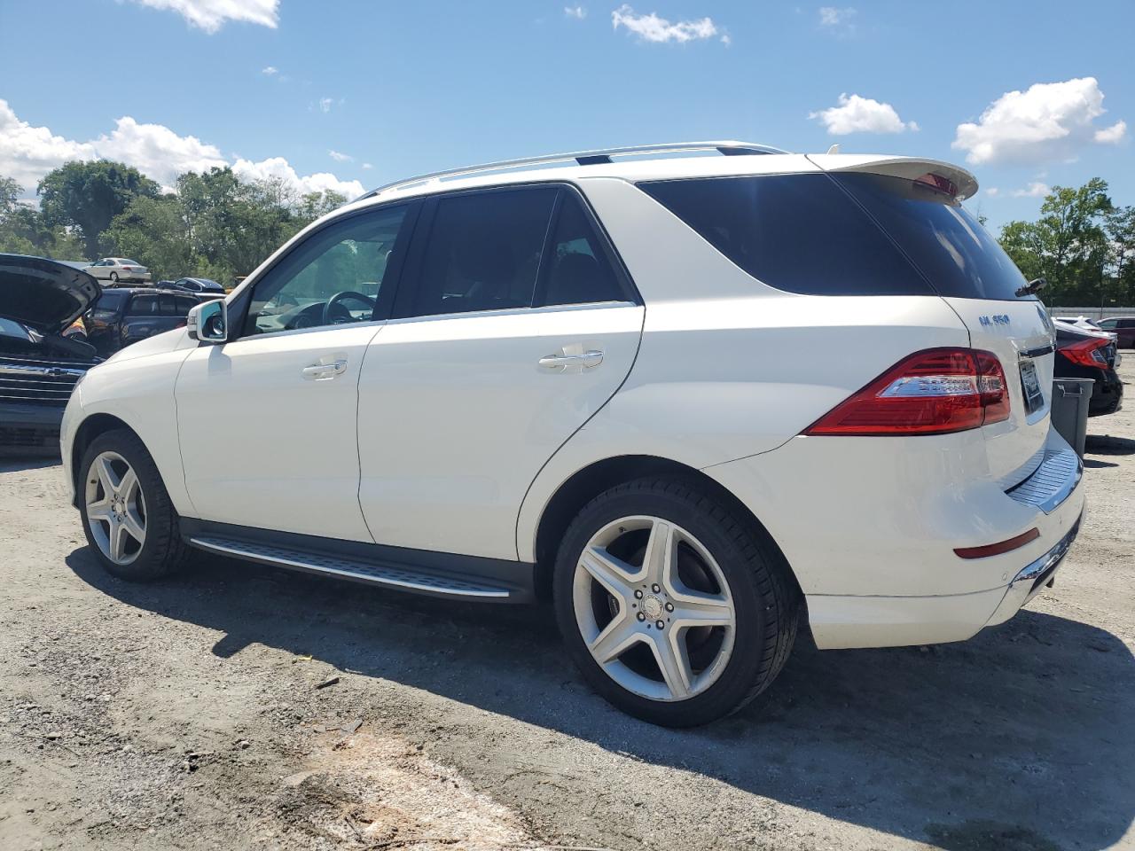 Автомобіль MERCEDES-BENZ ML 350 4MATIC 2015 | GrandCar Автомобіль MERCEDES-BENZ ML 350 4MATIC 2015 | GrandCar
