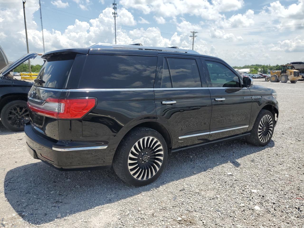 Автомобіль LINCOLN NAVIGATOR BLACK LABEL 2018 | GrandCar Автомобіль LINCOLN NAVIGATOR BLACK LABEL 2018 | GrandCar