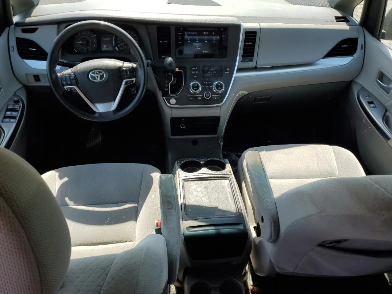 Автомобіль TOYOTA SIENNA LE 2015 | GrandCar Автомобіль TOYOTA SIENNA LE 2015 | GrandCar