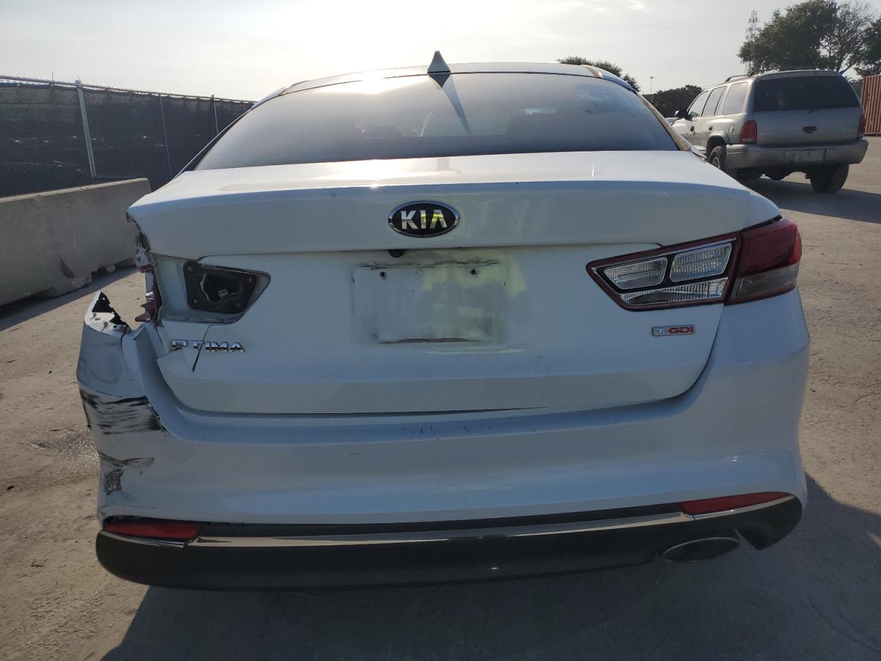 Автомобиль KIA OPTIMA LX 2016 | GrandCar Автомобиль KIA OPTIMA LX 2016 | GrandCar
