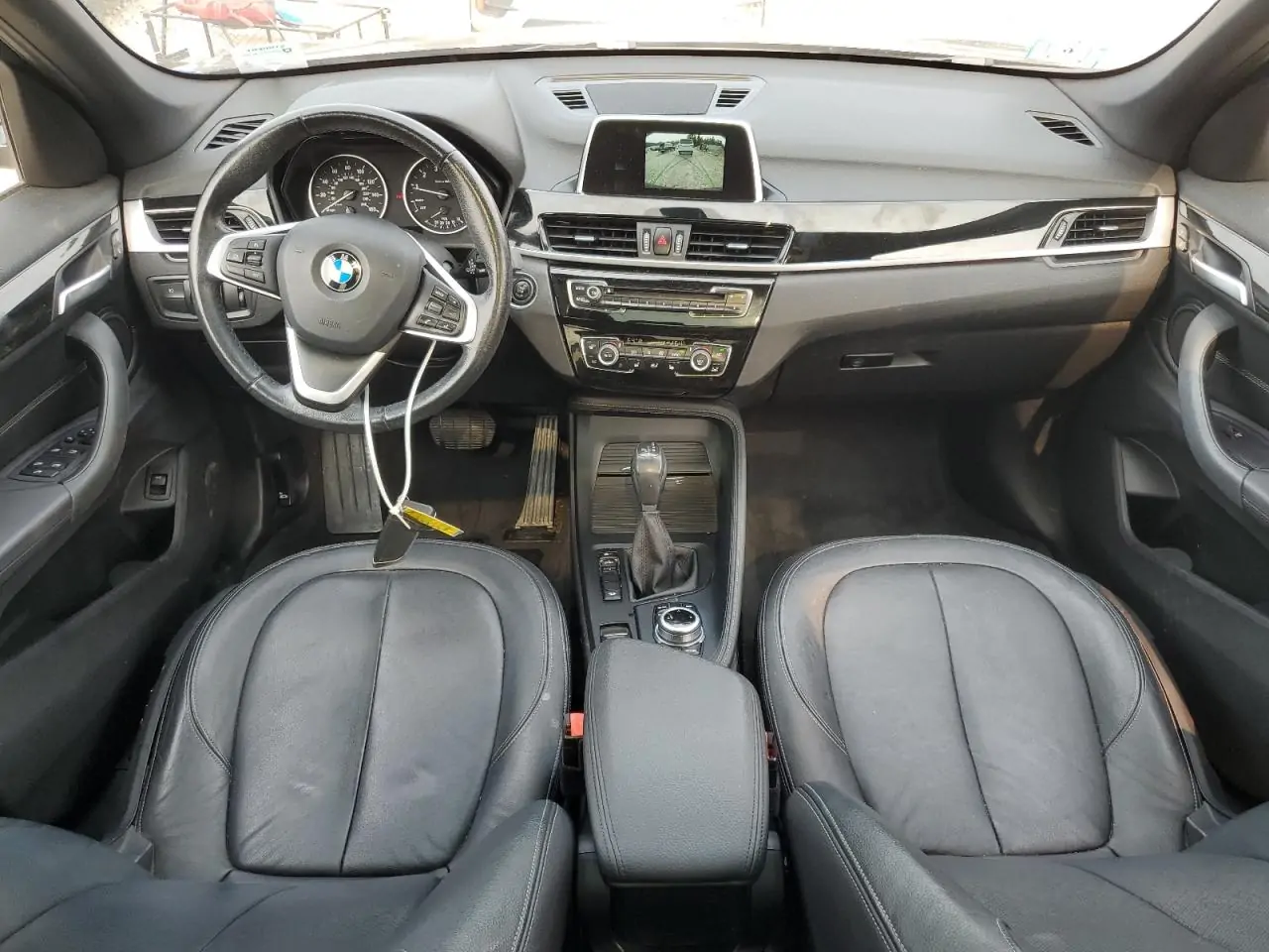 Автомобиль BMW X1 XDRIVE28I 2018 | GrandCar Автомобиль BMW X1 XDRIVE28I 2018 | GrandCar