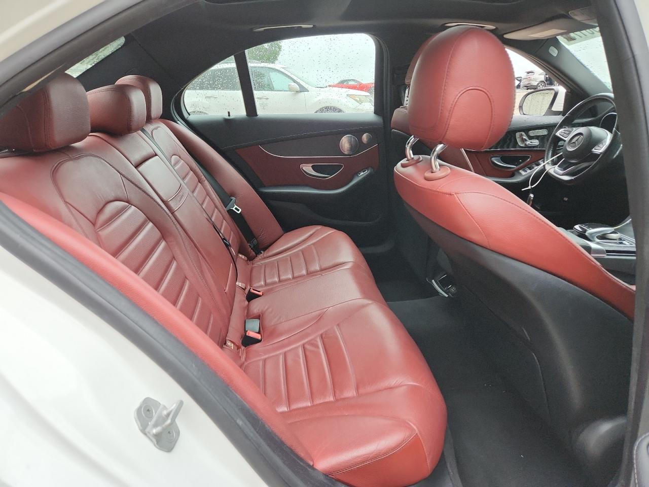Автомобіль MERCEDES-BENZ C 300 2015 | GrandCar Автомобіль MERCEDES-BENZ C 300 2015 | GrandCar