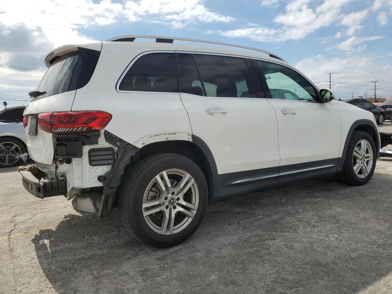 Автомобиль MERCEDES-BENZ GLB 250 2020 | GrandCar Автомобиль MERCEDES-BENZ GLB 250 2020 | GrandCar