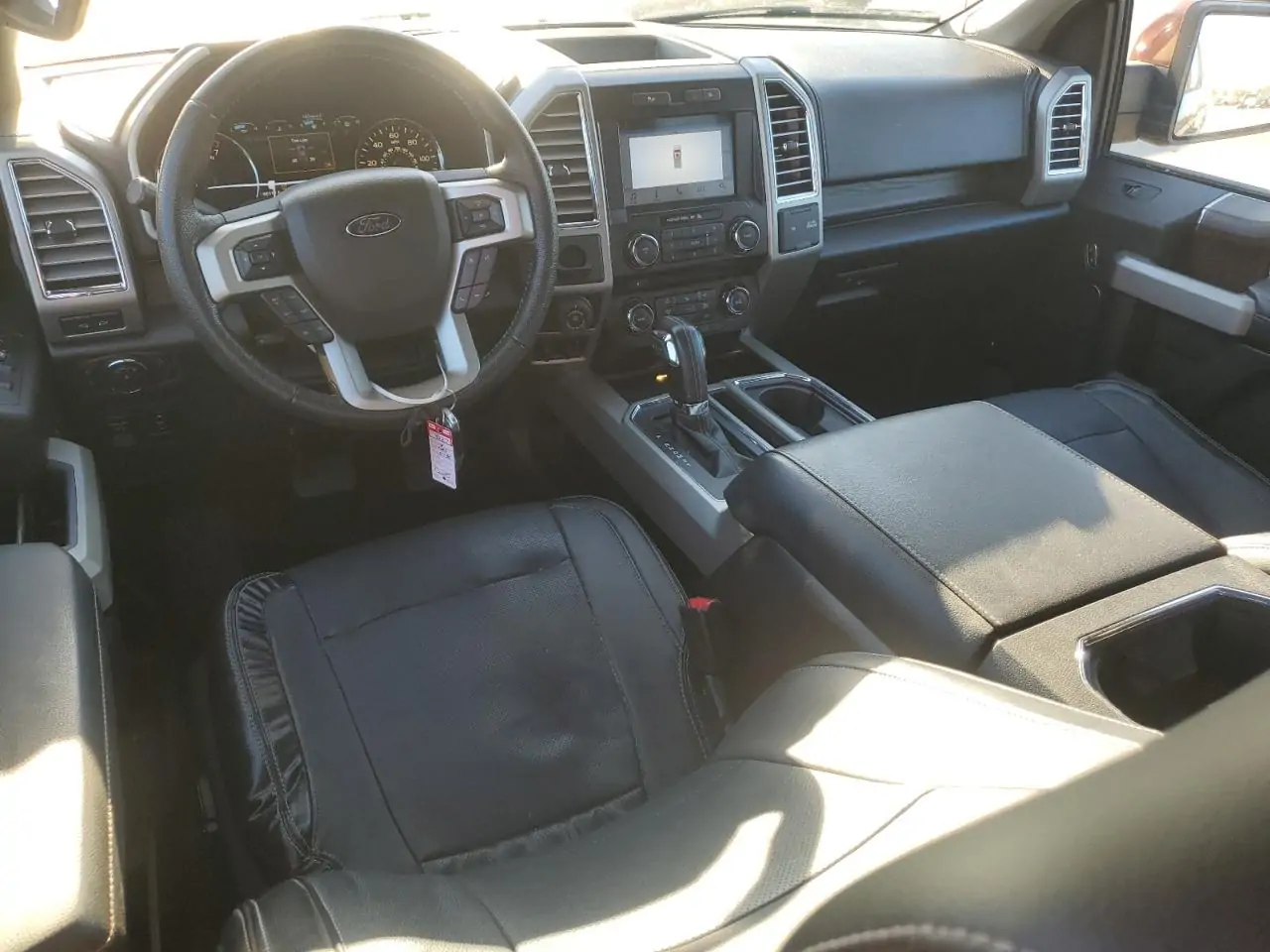 Автомобиль FORD F150 SUPER CAB 2016 | GrandCar Автомобиль FORD F150 SUPER CAB 2016 | GrandCar