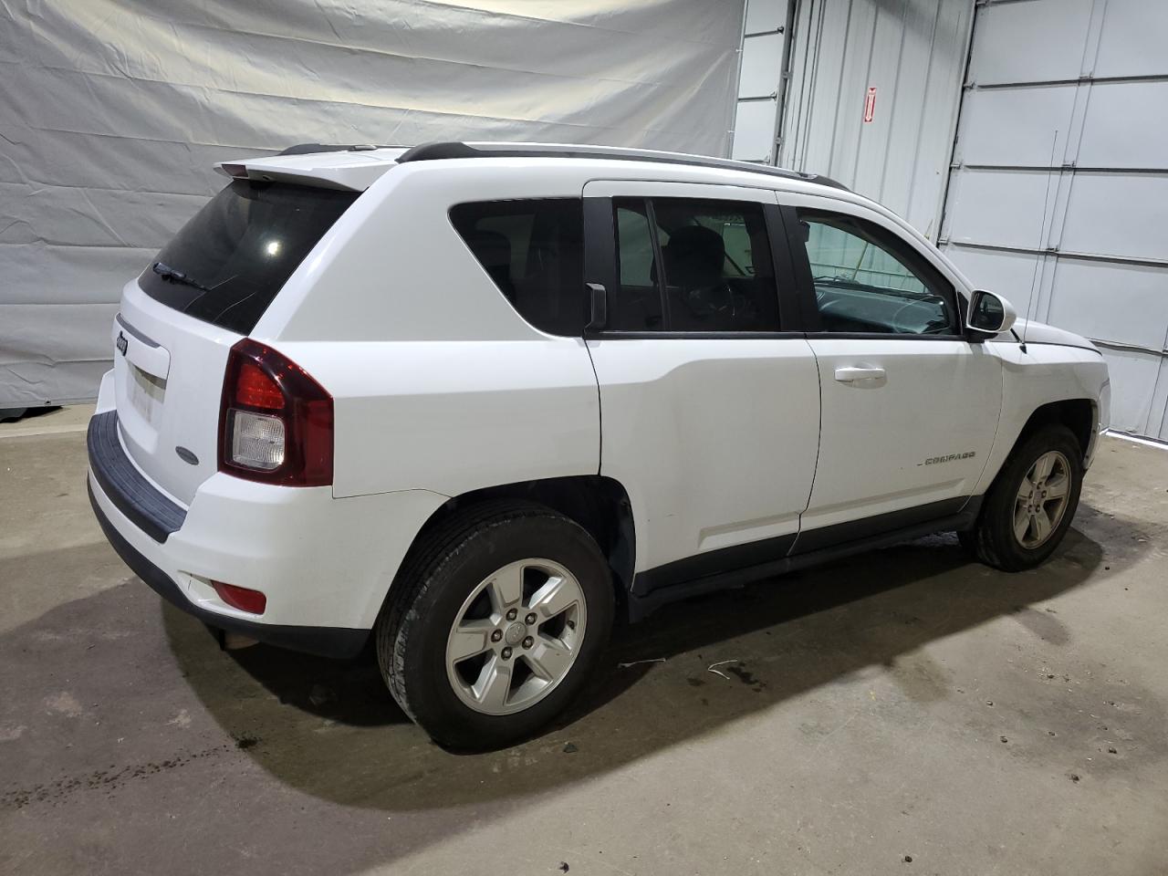 Автомобіль JEEP COMPASS LATITUDE 2016 | GrandCar Автомобіль JEEP COMPASS LATITUDE 2016 | GrandCar