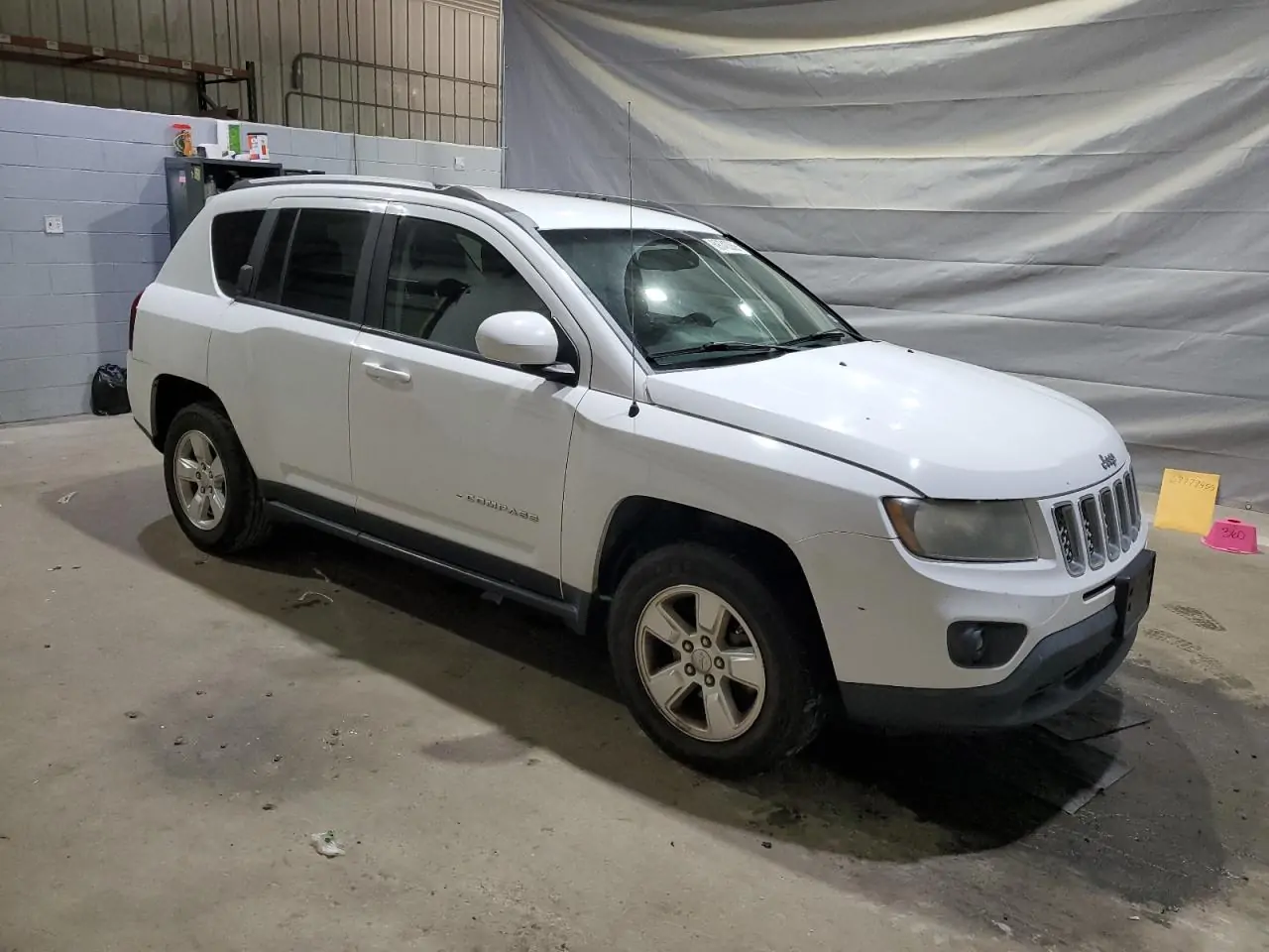 Автомобіль JEEP COMPASS LATITUDE 2016 | GrandCar Автомобіль JEEP COMPASS LATITUDE 2016 | GrandCar