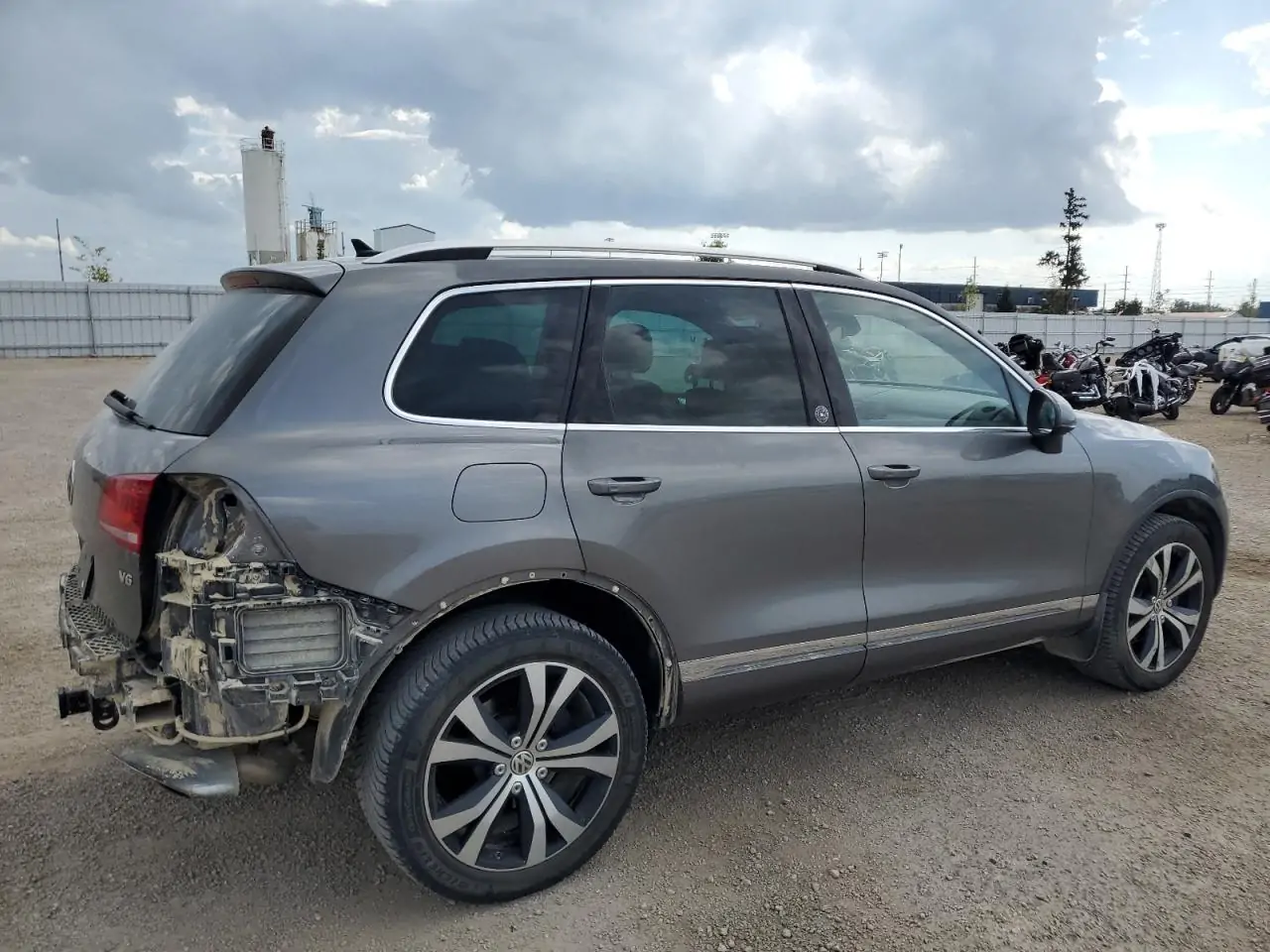 Автомобіль VOLKSWAGEN TOUAREG WOLFSBURG 2017 | GrandCar Автомобіль VOLKSWAGEN TOUAREG WOLFSBURG 2017 | GrandCar