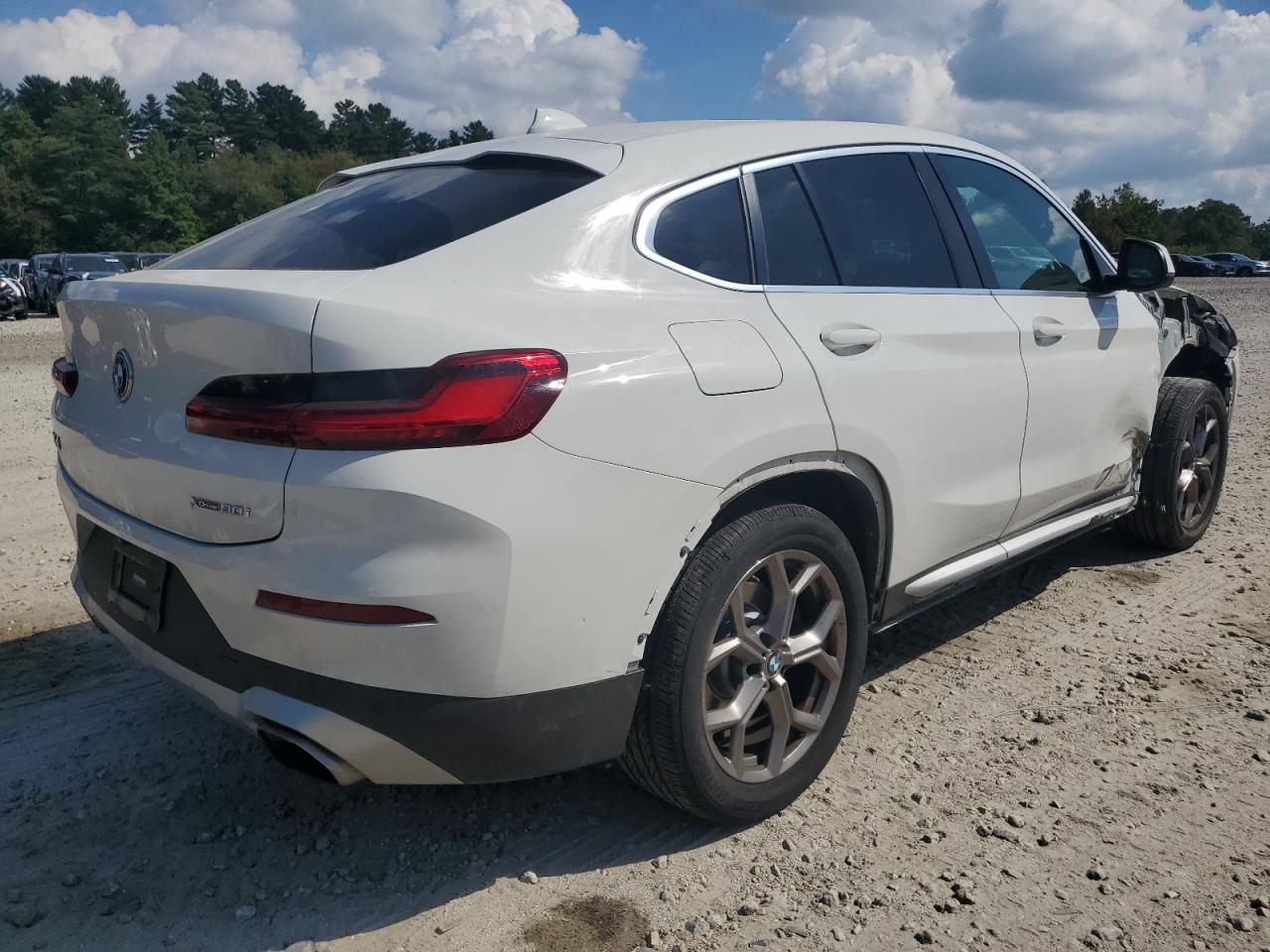 Автомобиль BMW X4 XDRIVE30I 2022 | GrandCar Автомобиль BMW X4 XDRIVE30I 2022 | GrandCar