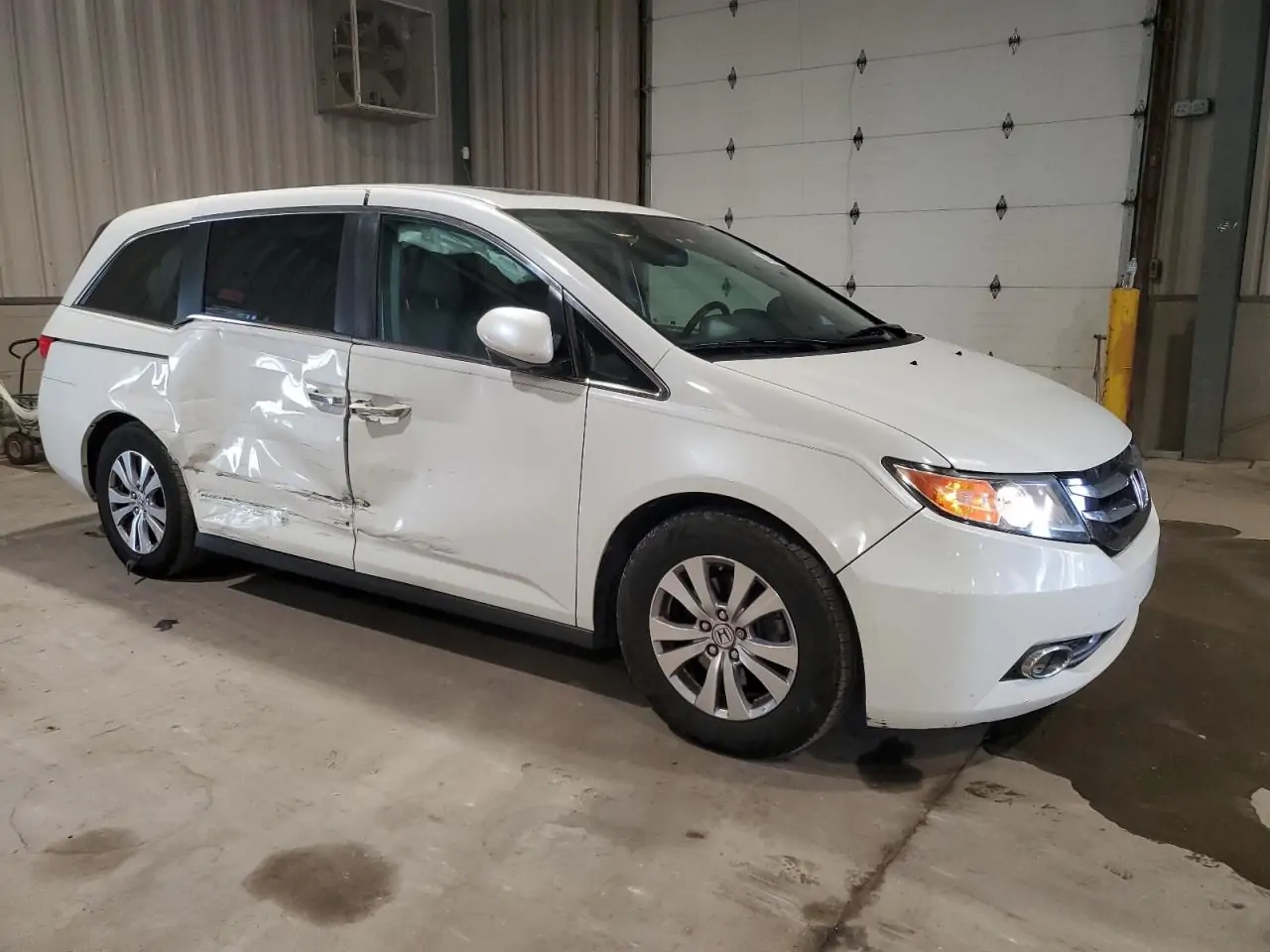 Автомобиль HONDA ODYSSEY EXL 2017 | GrandCar Автомобиль HONDA ODYSSEY EXL 2017 | GrandCar
