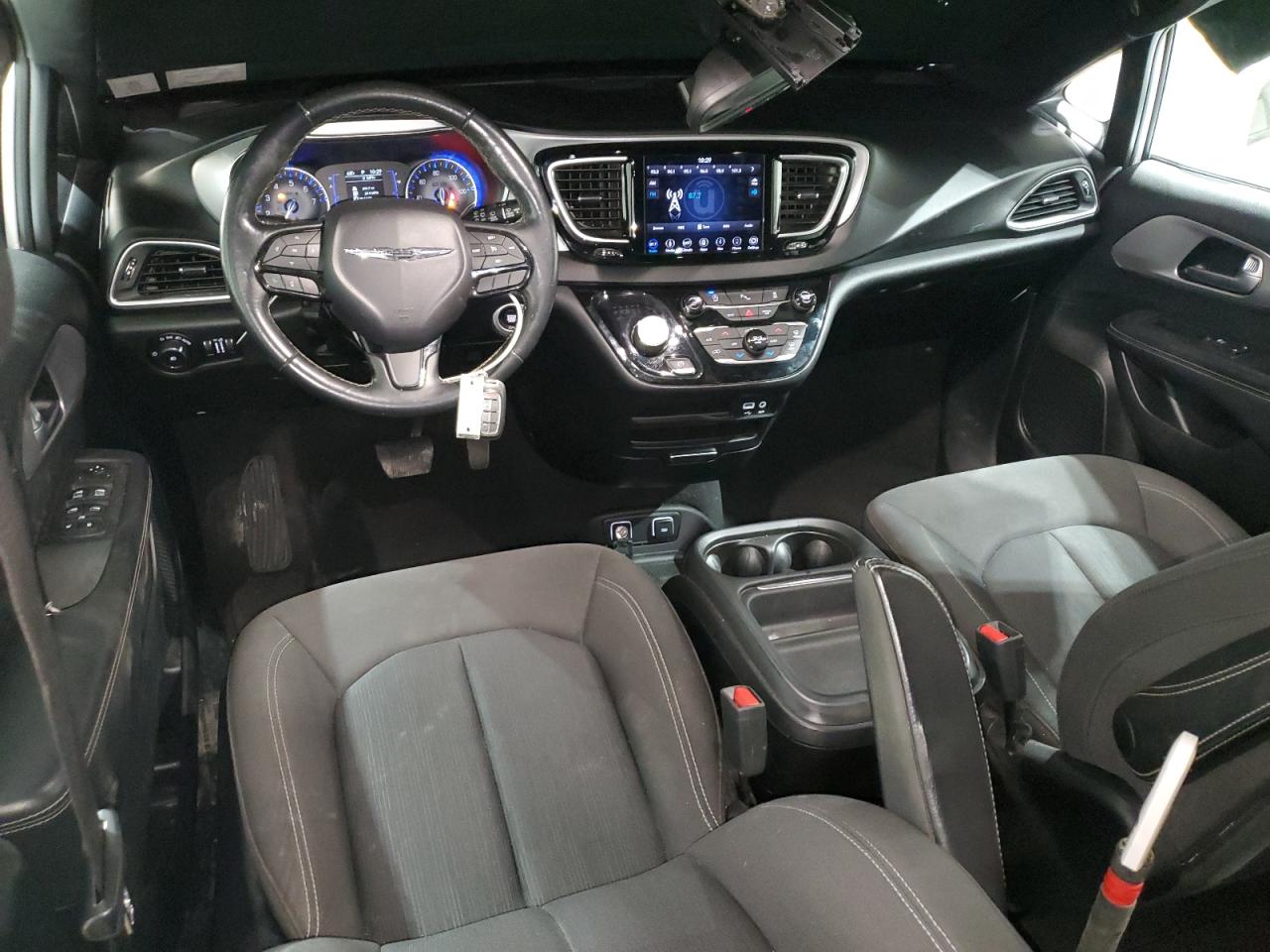 Автомобиль CHRYSLER PACIFICA TOURING PLUS 2019 | GrandCar Автомобиль CHRYSLER PACIFICA TOURING PLUS 2019 | GrandCar