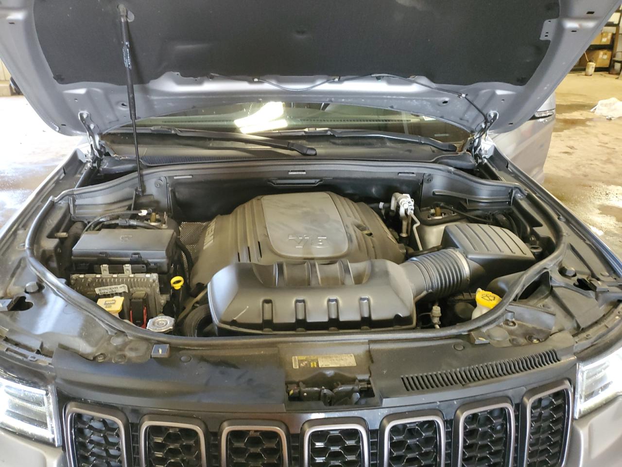 Автомобіль JEEP GRAND CHEROKEE OVERLAND 2020 | GrandCar Автомобіль JEEP GRAND CHEROKEE OVERLAND 2020 | GrandCar