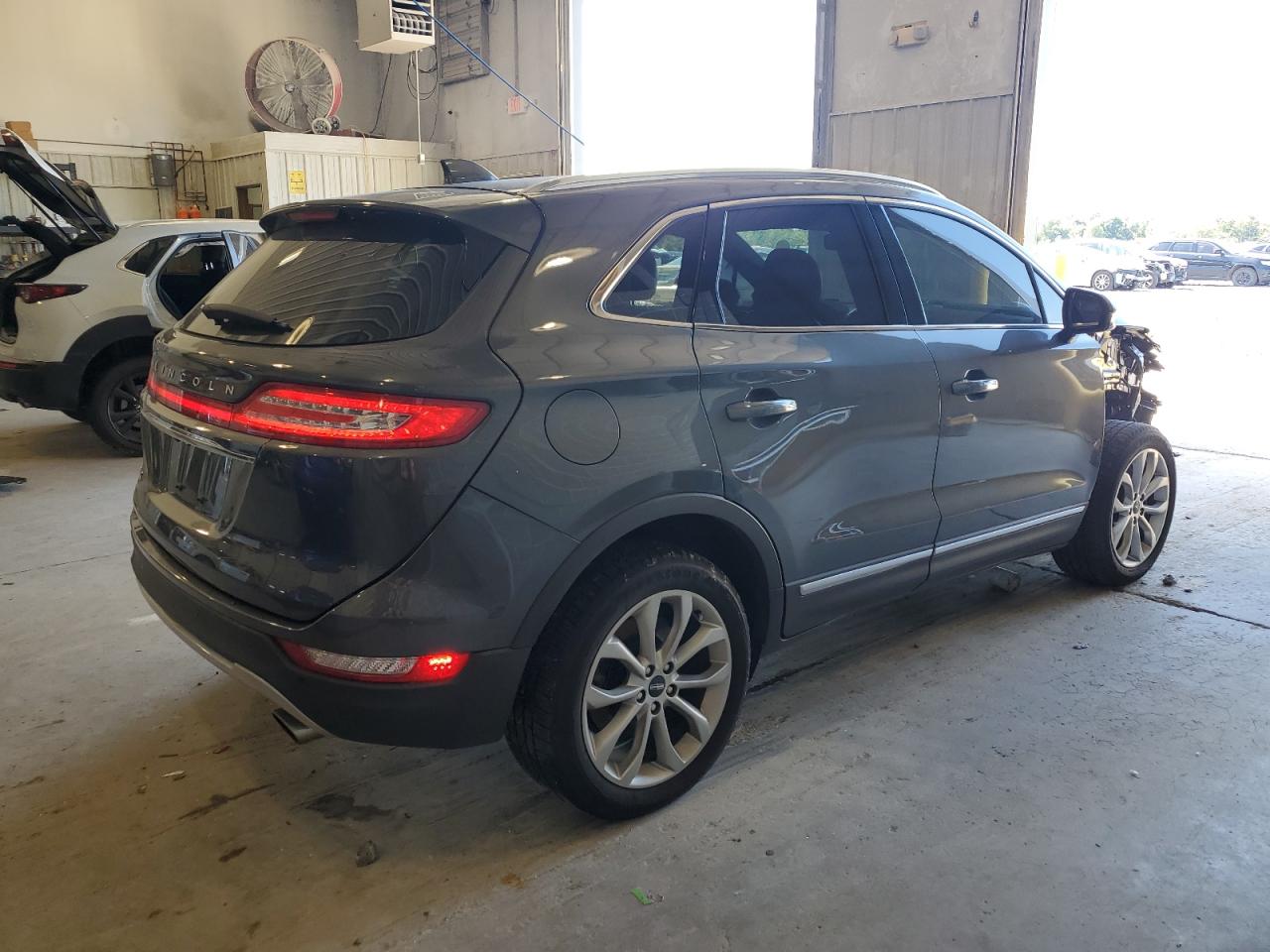 Автомобіль LINCOLN MKC SELECT 2019 | GrandCar Автомобіль LINCOLN MKC SELECT 2019 | GrandCar