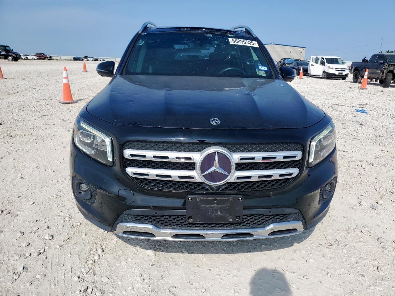 Автомобиль MERCEDES-BENZ GLB 250 2020 | GrandCar Автомобиль MERCEDES-BENZ GLB 250 2020 | GrandCar