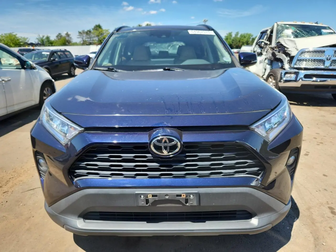 Автомобіль TOYOTA RAV4 XLE PREMIUM 2021 | GrandCar Автомобіль TOYOTA RAV4 XLE PREMIUM 2021 | GrandCar
