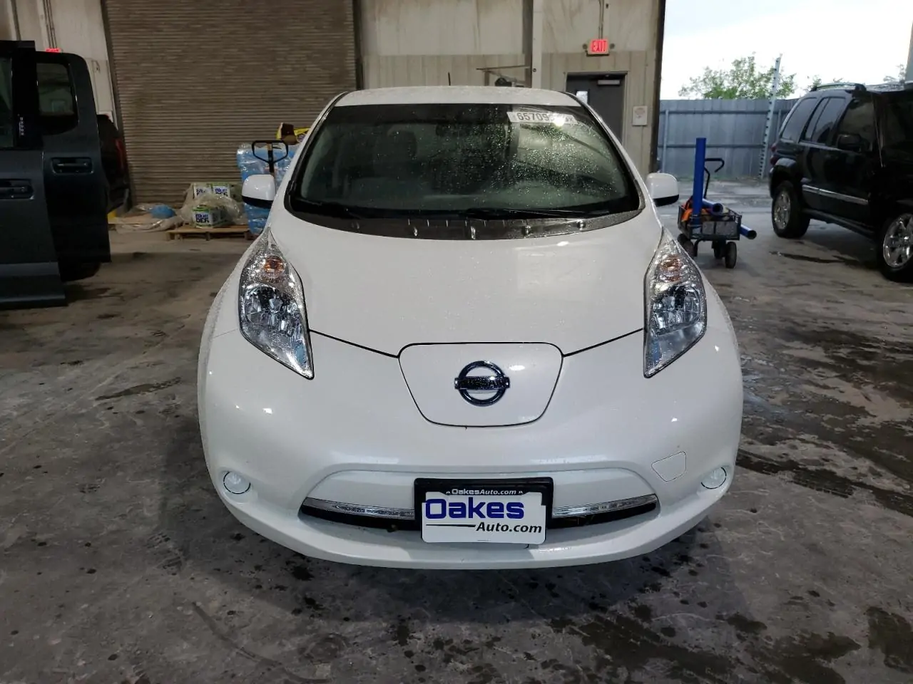 Автомобиль NISSAN LEAF S 2017 | GrandCar Автомобиль NISSAN LEAF S 2017 | GrandCar
