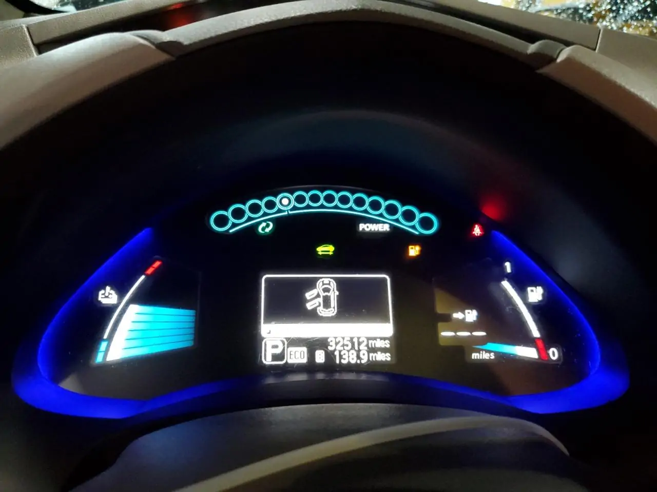 Автомобиль NISSAN LEAF S 2017 | GrandCar Автомобиль NISSAN LEAF S 2017 | GrandCar