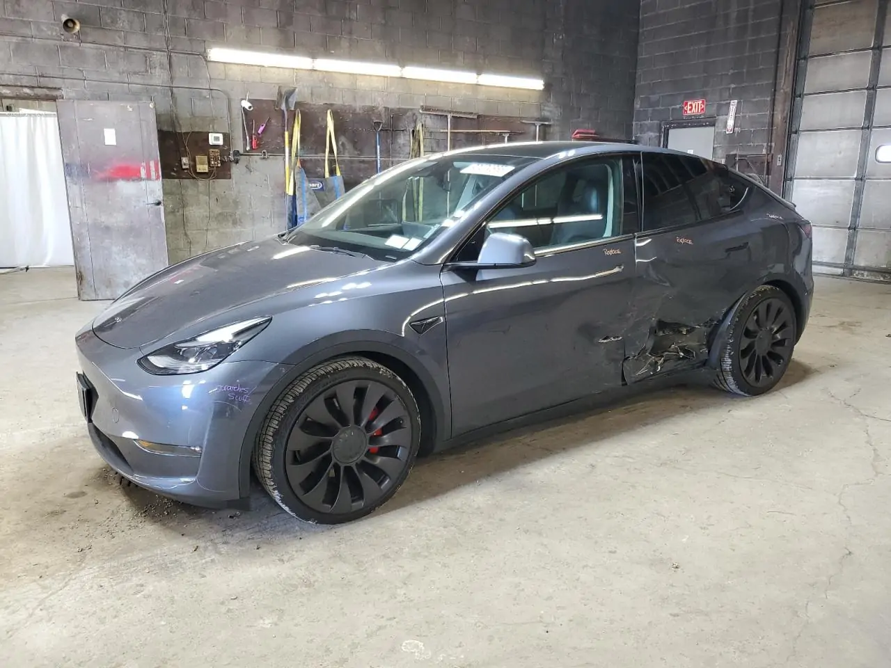 Автомобиль TESLA MODEL Y 2022 | GrandCar