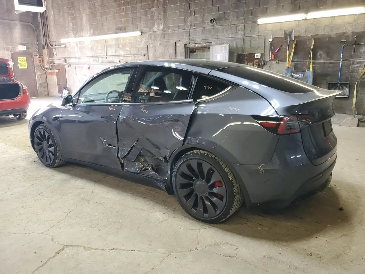 Автомобіль TESLA MODEL Y 2022 | GrandCar Автомобіль TESLA MODEL Y 2022 | GrandCar