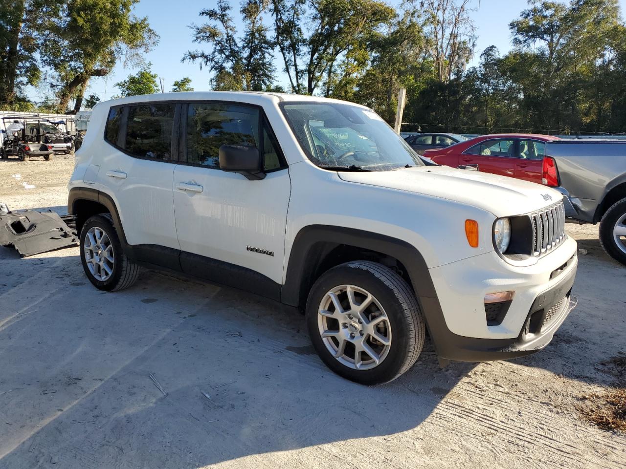 Автомобиль JEEP RENEGADE LATITUDE 2023 | GrandCar Автомобиль JEEP RENEGADE LATITUDE 2023 | GrandCar