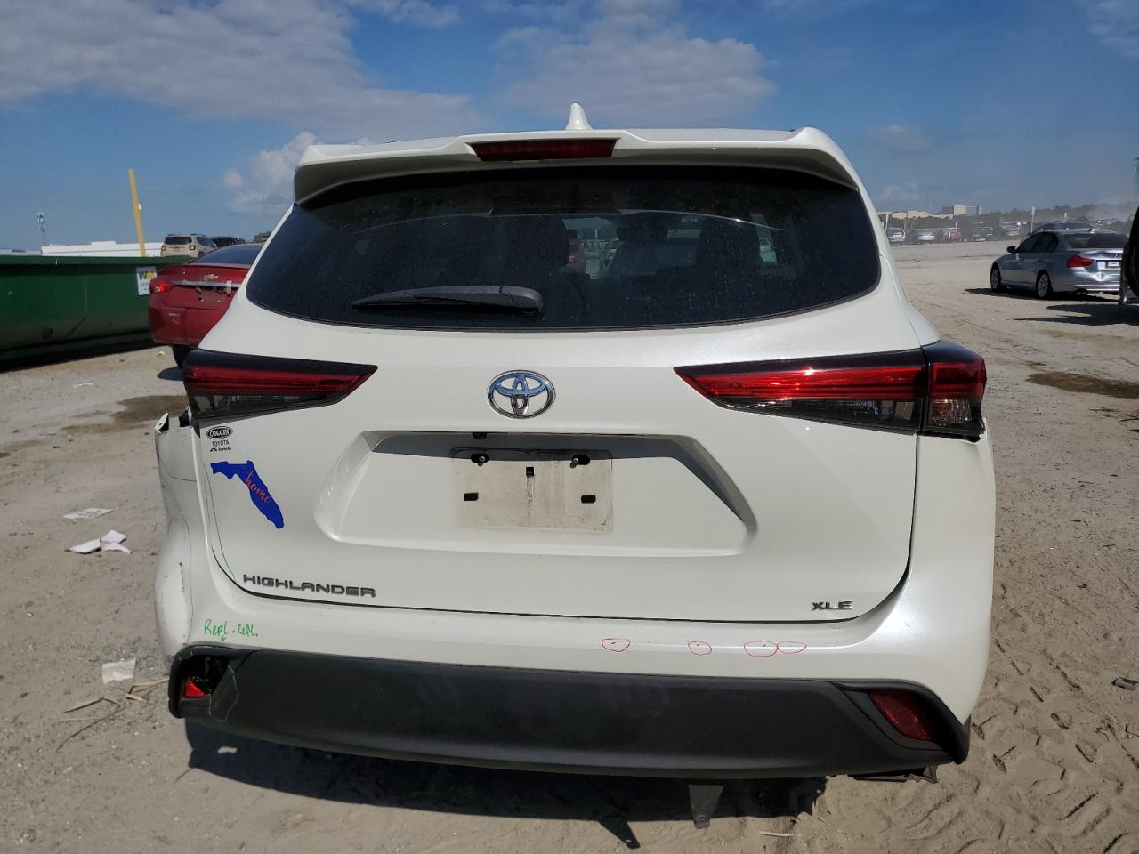 Автомобіль TOYOTA HIGHLANDER XLE 2021 | GrandCar Автомобіль TOYOTA HIGHLANDER XLE 2021 | GrandCar
