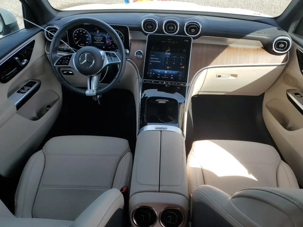 Автомобіль MERCEDES-BENZ GLC 300 2024 | GrandCar Автомобіль MERCEDES-BENZ GLC 300 2024 | GrandCar
