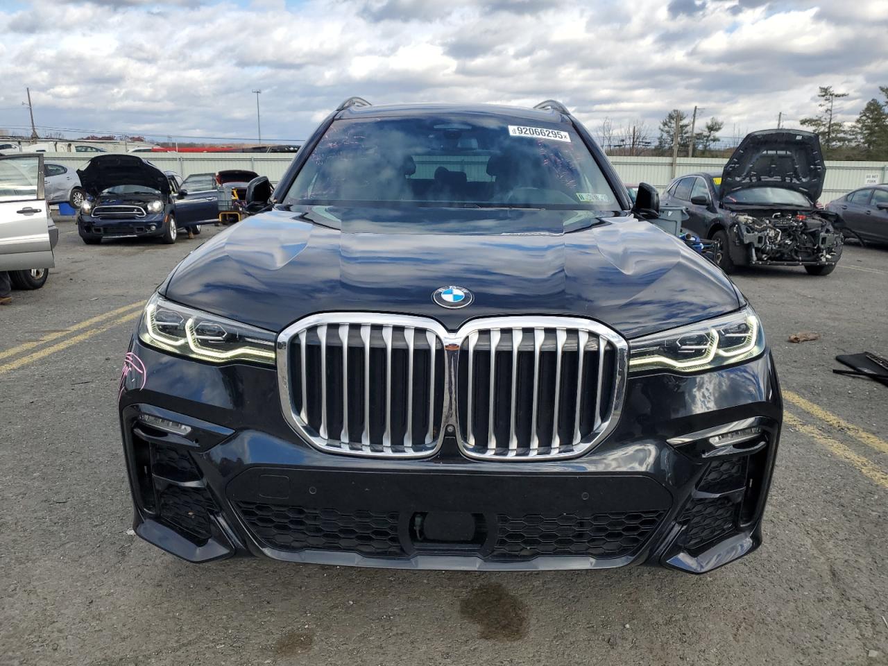 Автомобиль BMW X7 XDRIVE40I 2019 | GrandCar Автомобиль BMW X7 XDRIVE40I 2019 | GrandCar