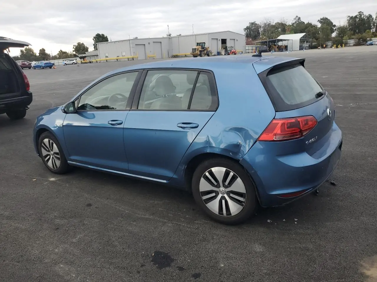 Автомобіль VOLKSWAGEN E-GOLF SEL PREMIUM 2016 | GrandCar Автомобіль VOLKSWAGEN E-GOLF SEL PREMIUM 2016 | GrandCar