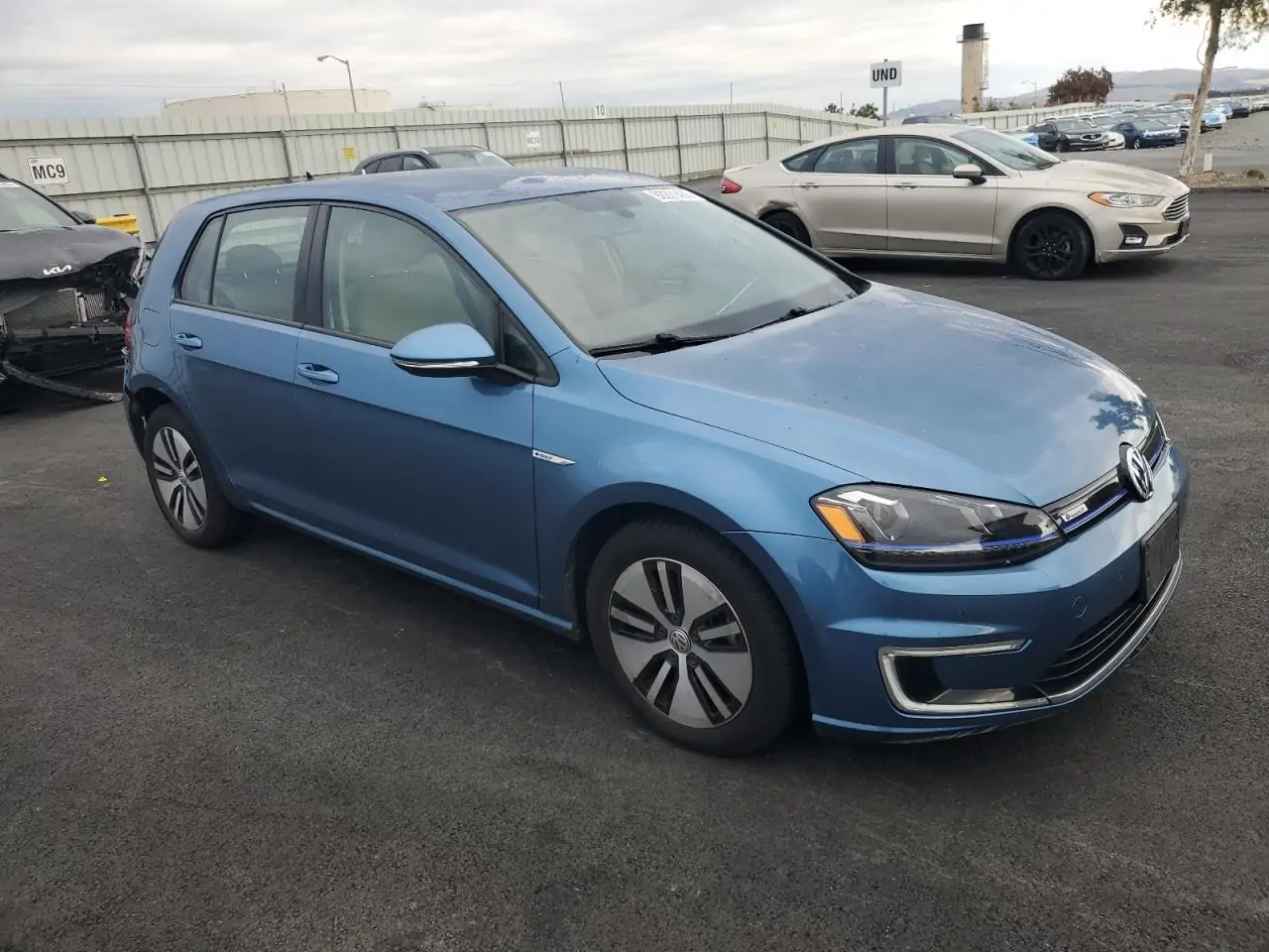 Автомобіль VOLKSWAGEN E-GOLF SEL PREMIUM 2016 | GrandCar Автомобіль VOLKSWAGEN E-GOLF SEL PREMIUM 2016 | GrandCar