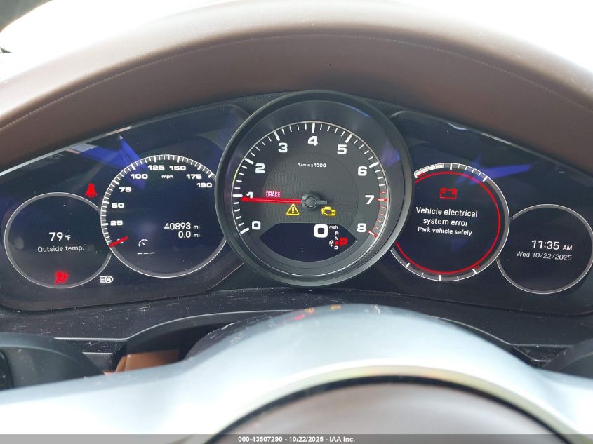 Автомобиль PORSCHE CAYENNE S/S PLATINUM EDITION 2022 | GrandCar Автомобиль PORSCHE CAYENNE S/S PLATINUM EDITION 2022 | GrandCar
