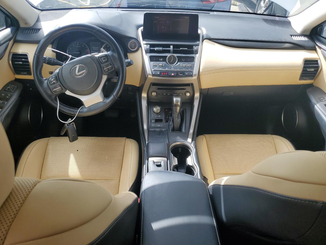 Автомобиль LEXUS NX 300 BASE 2021 | GrandCar Автомобиль LEXUS NX 300 BASE 2021 | GrandCar