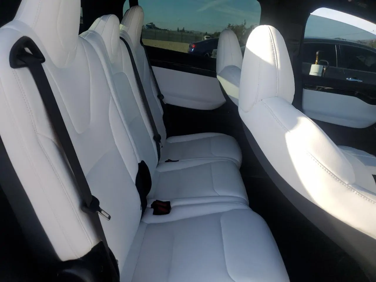 Автомобиль TESLA MODEL X 2021 | GrandCar Автомобиль TESLA MODEL X 2021 | GrandCar