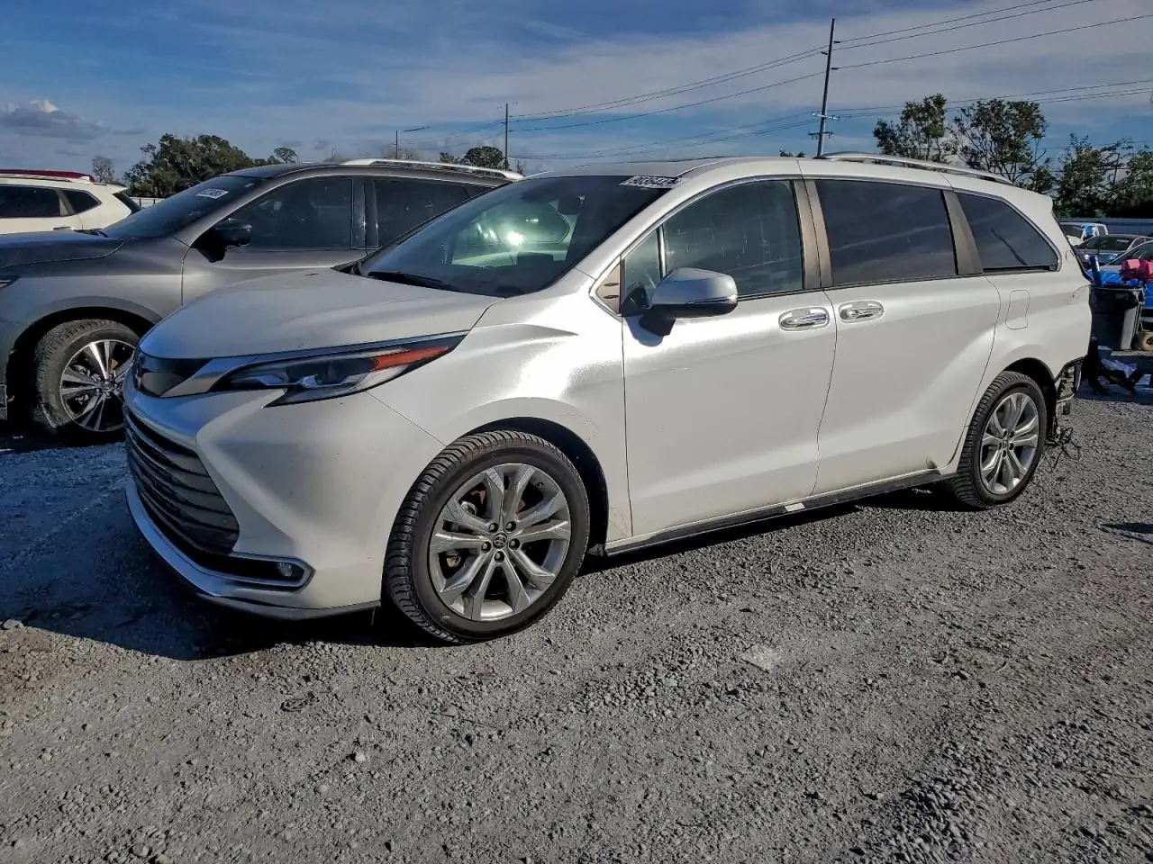 Автомобіль TOYOTA SIENNA LIMITED 2022 | GrandCar