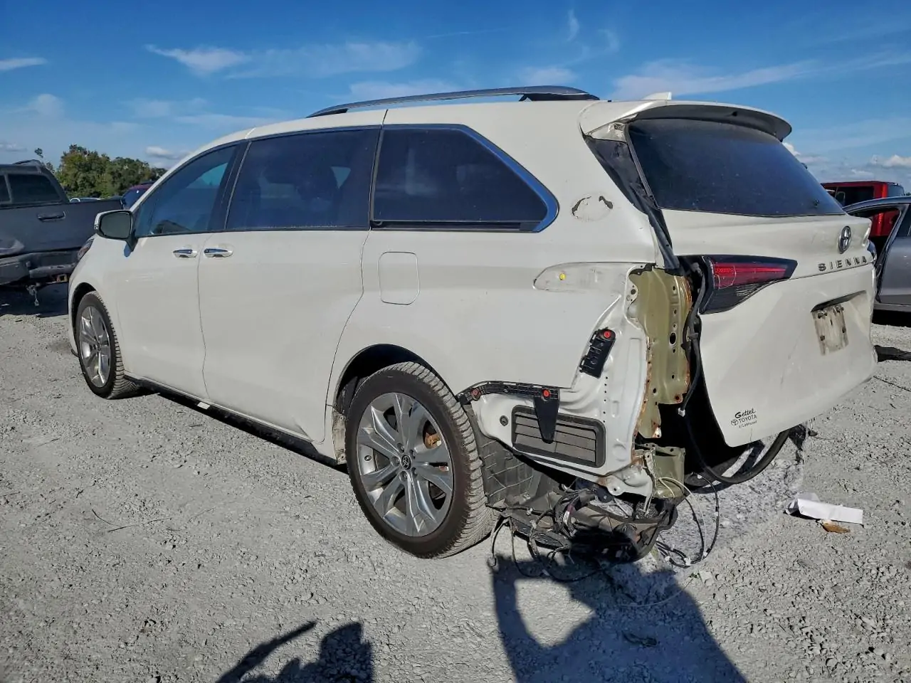 Автомобіль TOYOTA SIENNA LIMITED 2022 | GrandCar Автомобіль TOYOTA SIENNA LIMITED 2022 | GrandCar