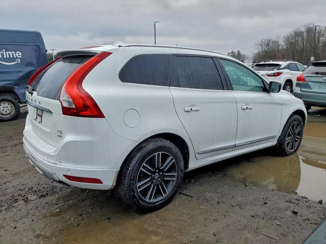 Автомобіль VOLVO XC60 T5 DYNAMIC 2017 | GrandCar Автомобіль VOLVO XC60 T5 DYNAMIC 2017 | GrandCar