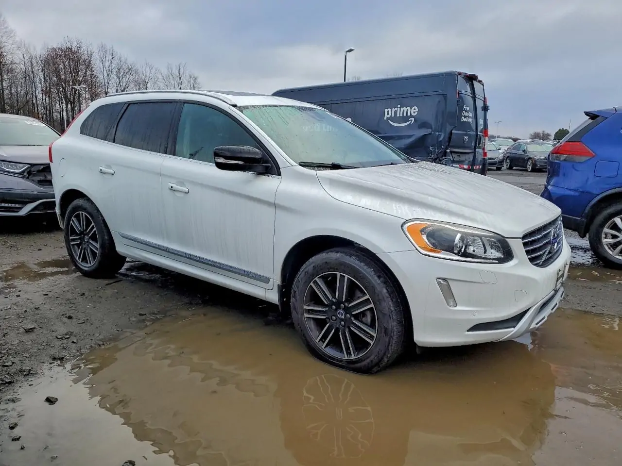 Автомобіль VOLVO XC60 T5 DYNAMIC 2017 | GrandCar Автомобіль VOLVO XC60 T5 DYNAMIC 2017 | GrandCar