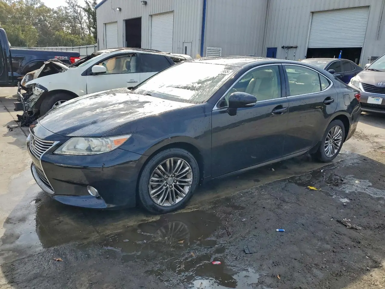 Автомобіль LEXUS ES 350 2013 | GrandCar