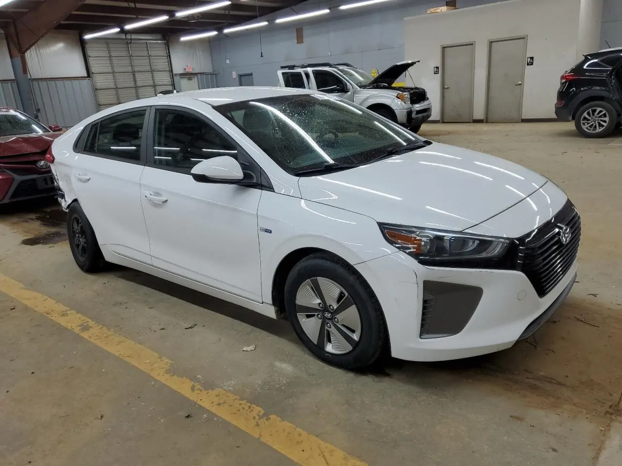 Автомобиль HYUNDAI IONIQ BLUE 2019 | GrandCar Автомобиль HYUNDAI IONIQ BLUE 2019 | GrandCar