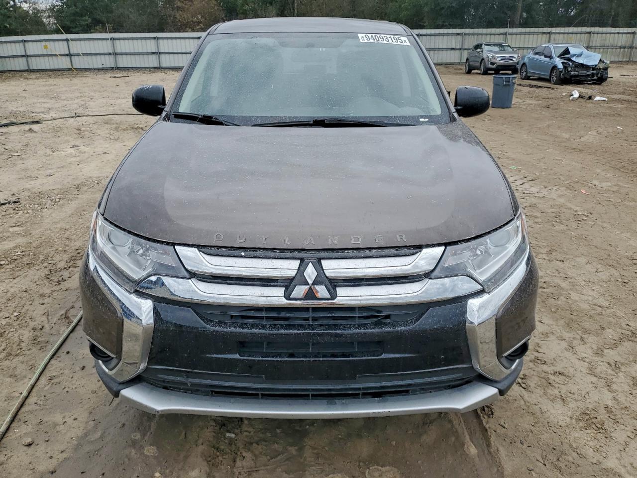 Автомобіль MITSUBISHI OUTLANDER ES 2018 | GrandCar Автомобіль MITSUBISHI OUTLANDER ES 2018 | GrandCar