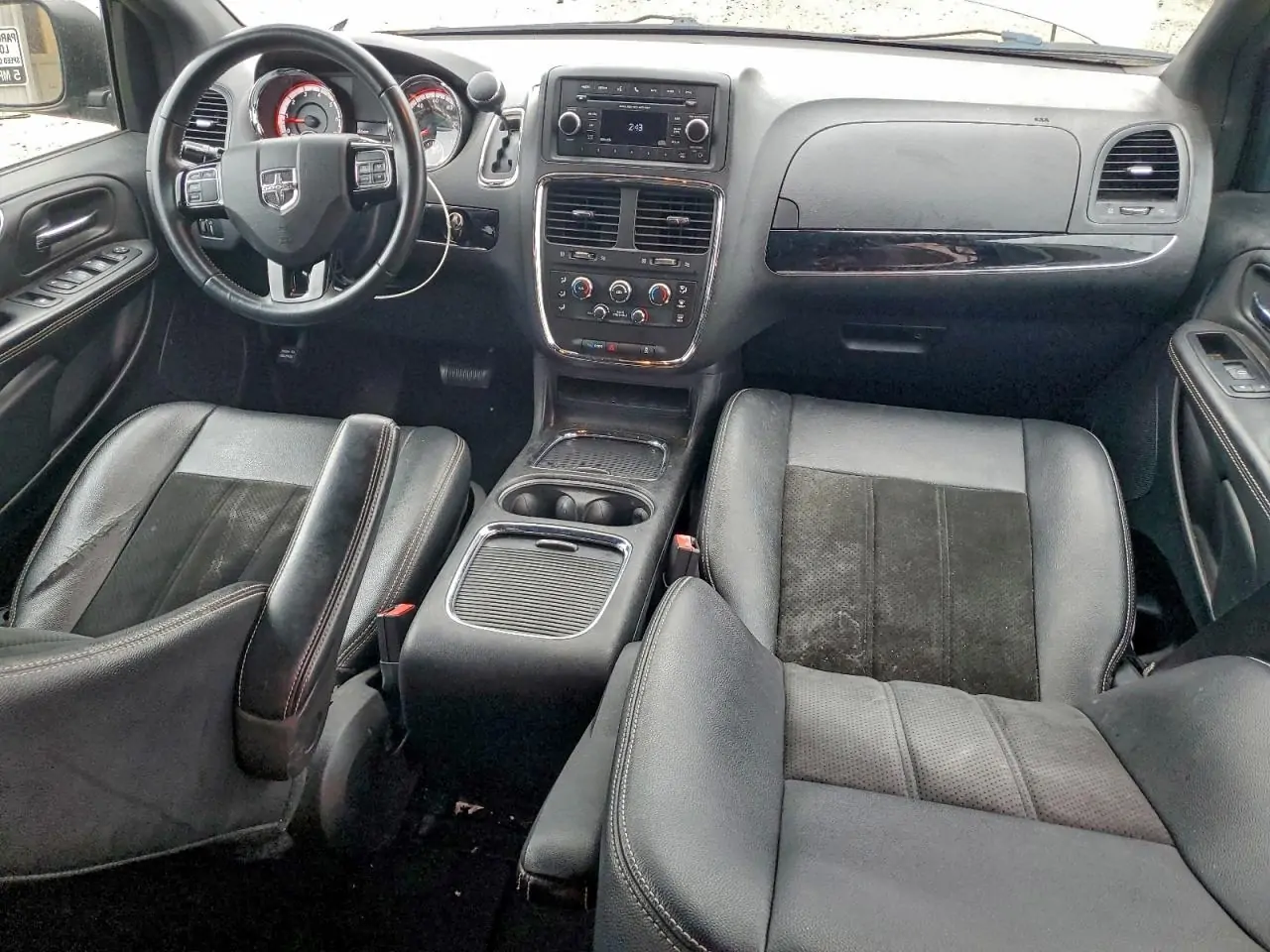 Автомобіль DODGE GRAND CARAVAN SXT 2015 | GrandCar Автомобіль DODGE GRAND CARAVAN SXT 2015 | GrandCar