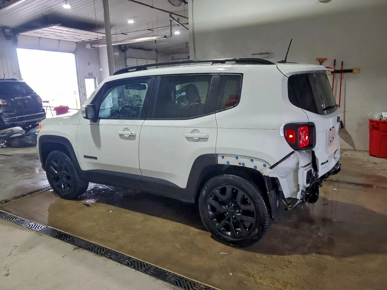 Автомобіль JEEP RENEGADE LATITUDE 2019 | GrandCar Автомобіль JEEP RENEGADE LATITUDE 2019 | GrandCar