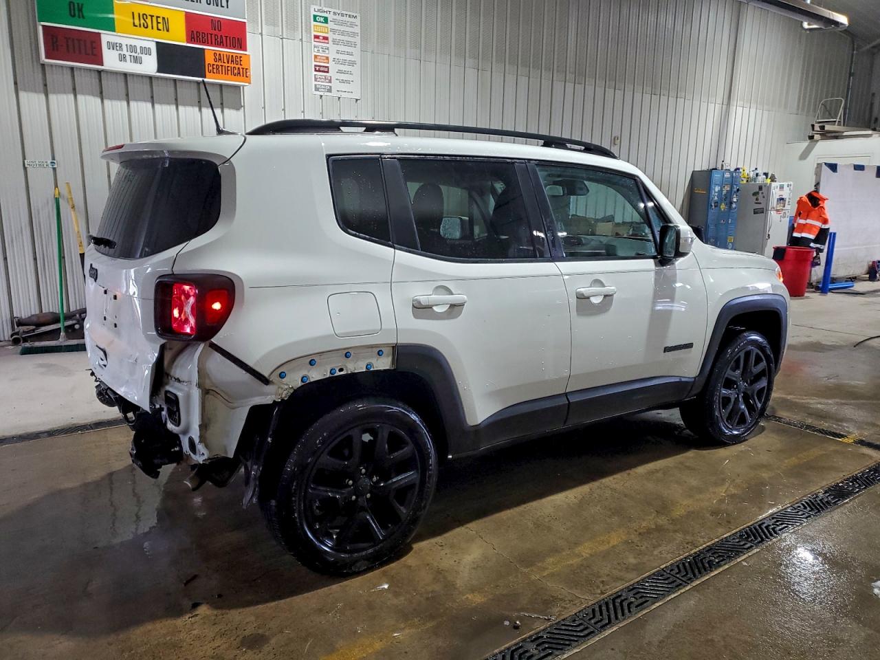 Автомобіль JEEP RENEGADE LATITUDE 2019 | GrandCar Автомобіль JEEP RENEGADE LATITUDE 2019 | GrandCar
