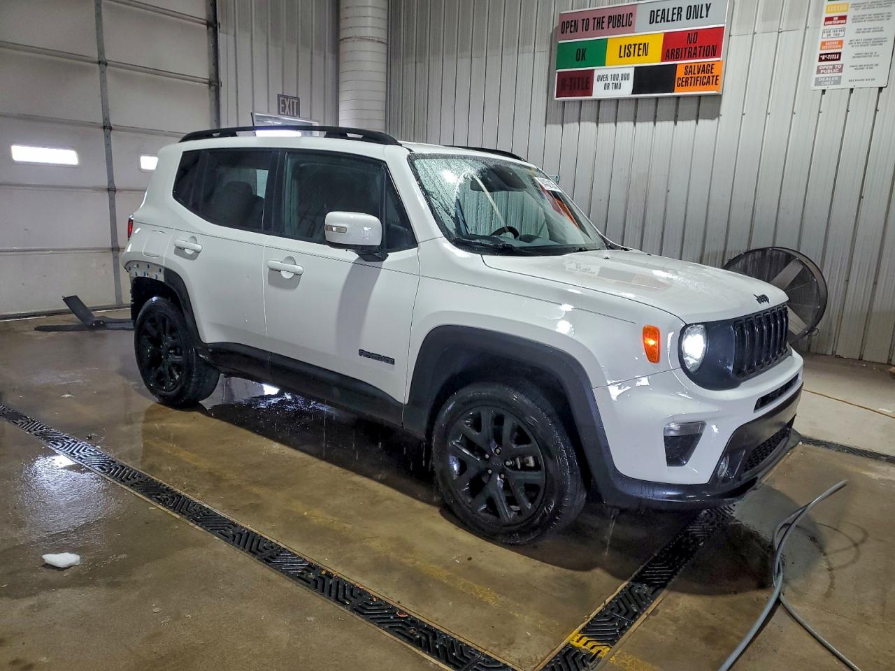 Автомобіль JEEP RENEGADE LATITUDE 2019 | GrandCar Автомобіль JEEP RENEGADE LATITUDE 2019 | GrandCar
