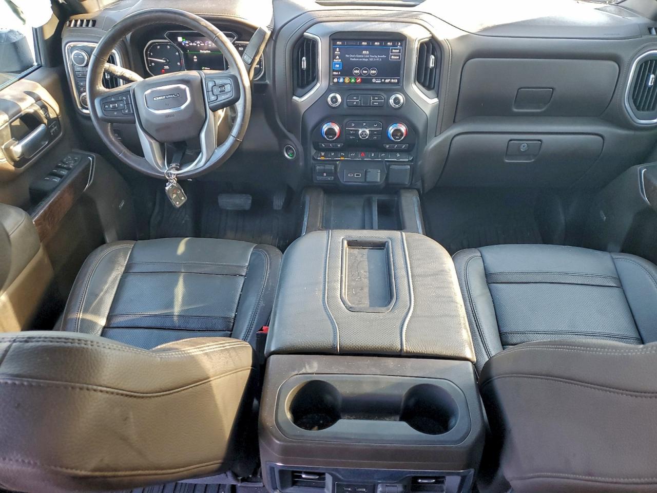Автомобіль GMC SIERRA K2500 DENALI 2022 | GrandCar Автомобіль GMC SIERRA K2500 DENALI 2022 | GrandCar
