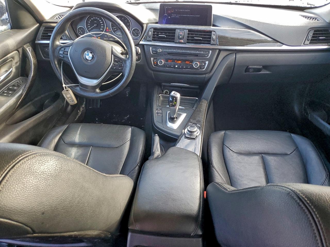 Автомобіль BMW 320 I XDRIVE 2013 | GrandCar Автомобіль BMW 320 I XDRIVE 2013 | GrandCar