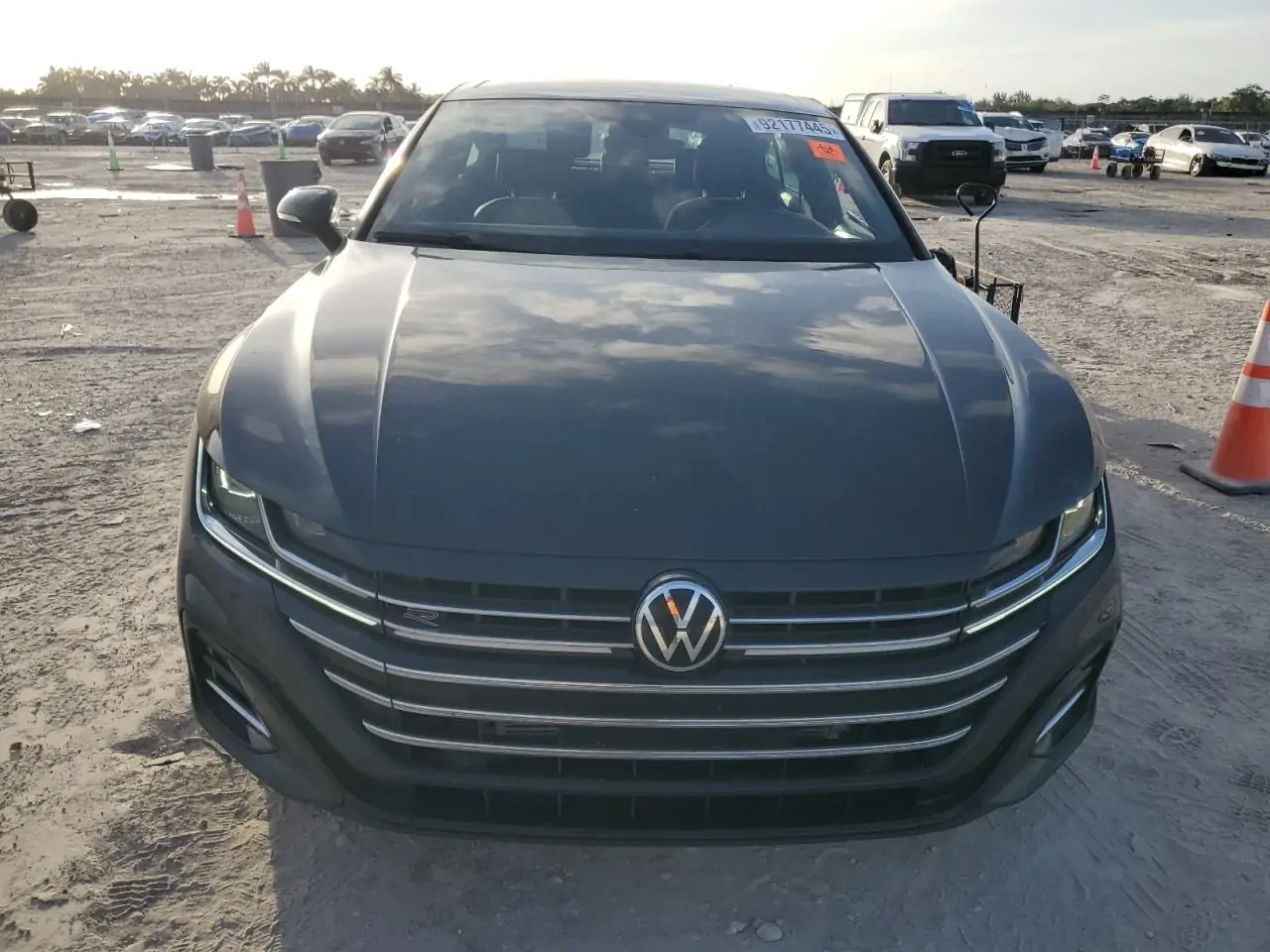 Автомобиль VOLKSWAGEN ARTEON SEL R-LINE 2021 | GrandCar Автомобиль VOLKSWAGEN ARTEON SEL R-LINE 2021 | GrandCar