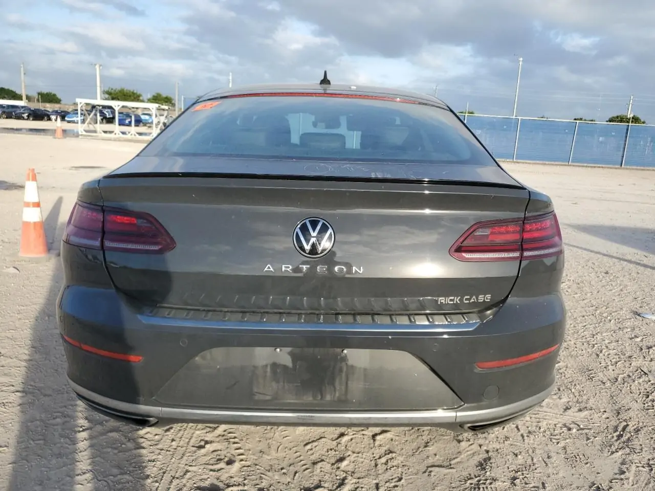 Автомобиль VOLKSWAGEN ARTEON SEL R-LINE 2021 | GrandCar Автомобиль VOLKSWAGEN ARTEON SEL R-LINE 2021 | GrandCar