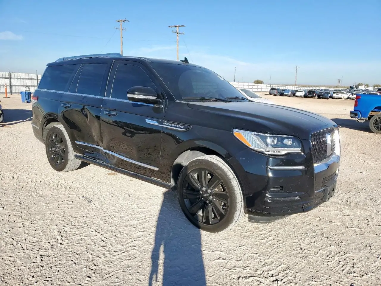 Автомобиль LINCOLN NAVIGATOR RESERVE 2023 | GrandCar Автомобиль LINCOLN NAVIGATOR RESERVE 2023 | GrandCar